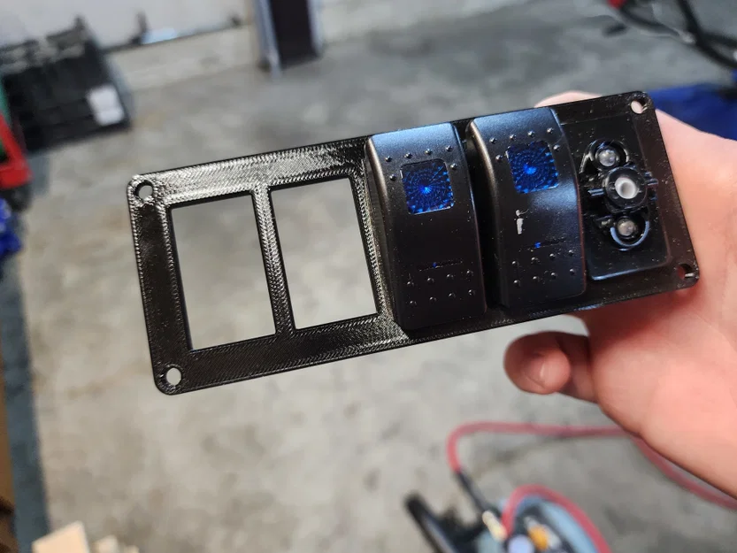 Parametric Rocker Switch Panel (Bảng công tắc rocker tùy chỉnh) - Image 1