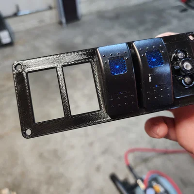 Parametric Rocker Switch Panel (Bảng công tắc rocker tùy chỉnh)
