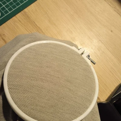 Khung thêu cầm tay in 3D (Embroidery Hoop) tiện lợi cho mọi loại vải