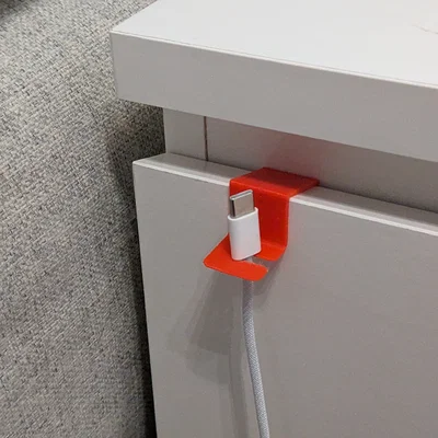 Kẹp giữ dây cáp tiện ích cho tủ Ikea Malm - Giải pháp gọn gàng