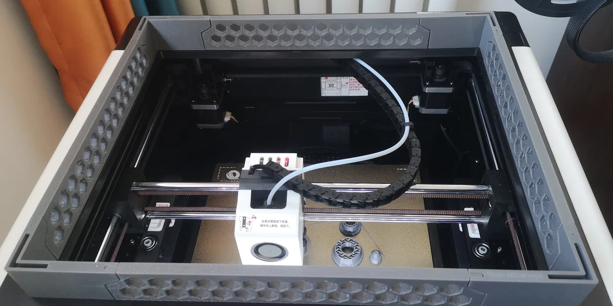 Qidi X-Plus 3 - Top Cover Riser (Bộ nâng nắp trên) - Image 3