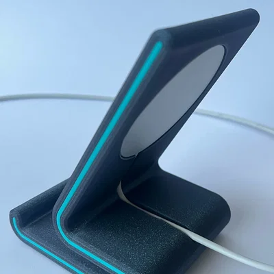 Đế sạc điện thoại MagSafe in 3D siêu gọn, hiện đại