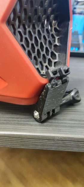 Ngàm gắn GoPro lên cằm nón bảo hiểm Fox Rampage cực chắc chắn - Image 1