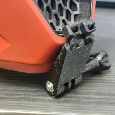 Ngàm gắn GoPro lên cằm nón bảo hiểm Fox Rampage cực chắc chắn