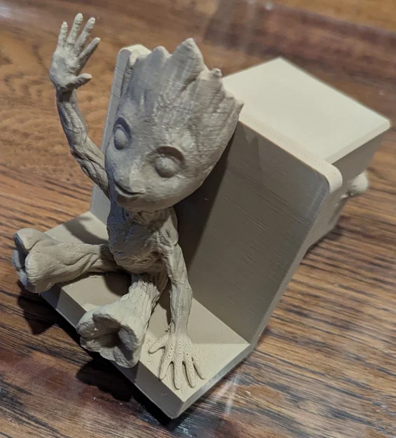 Nắp che đầu kéo xe hơi hình Groot 3D trang trí độc đáo - Image 1