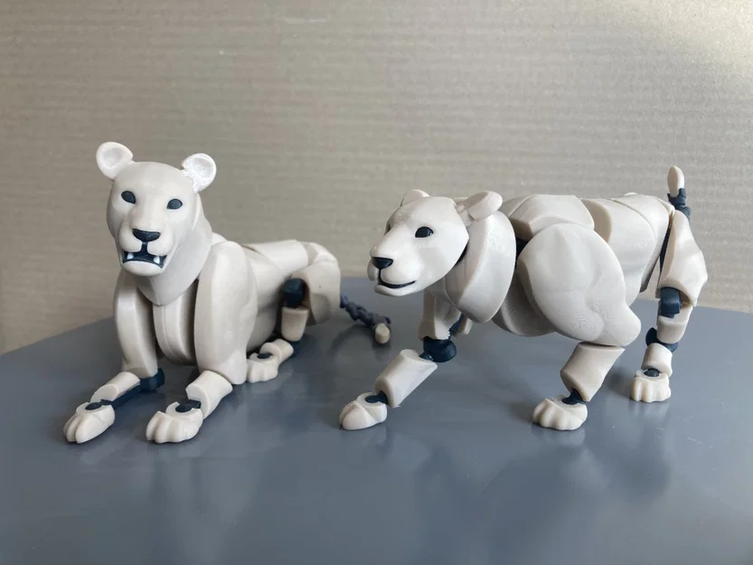 Đồ chơi sư tử tạo dáng (Lion Poseable Toy) - Image 2