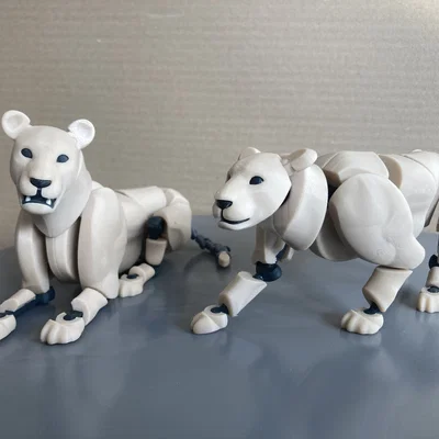 Đồ chơi sư tử tạo dáng (Lion Poseable Toy)