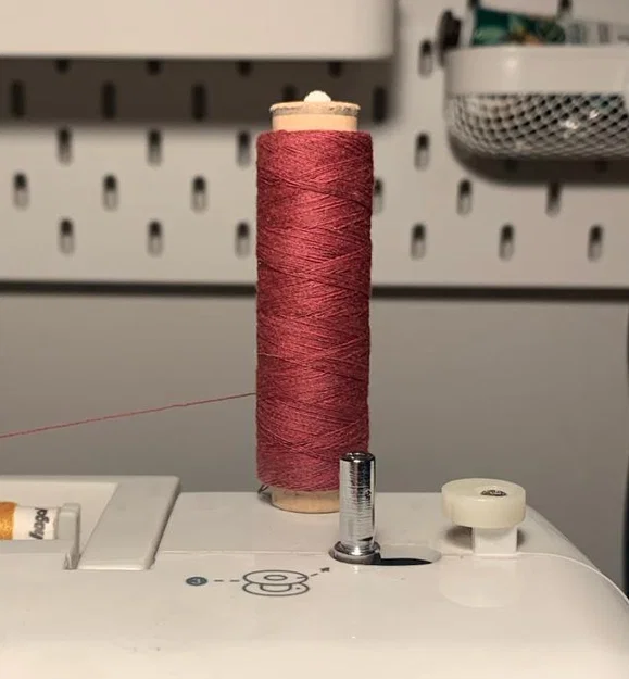 Trục giữ chỉ 3D (Spool holder) dành riêng cho máy may Singer - Image 2