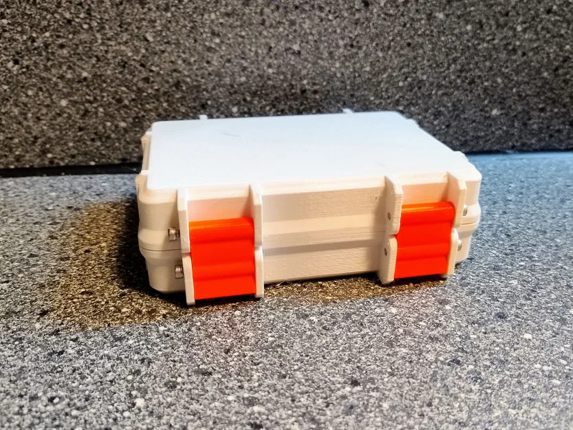 Hộp đựng Nano VNA V2 “Black & Gold” - Image 3