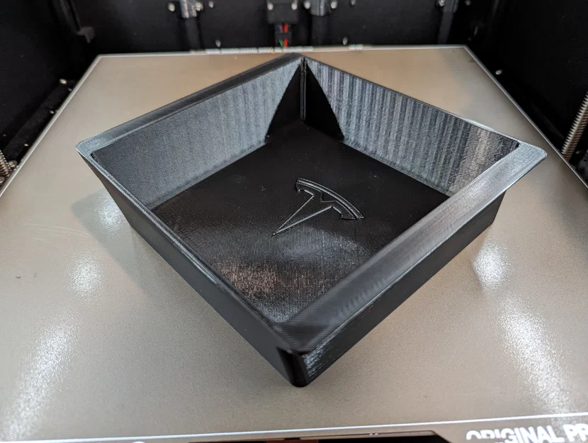 Khay Organizer Tỳ Tay Hàng Ghế Sau Tesla Model 3 & Model Y - Image 1