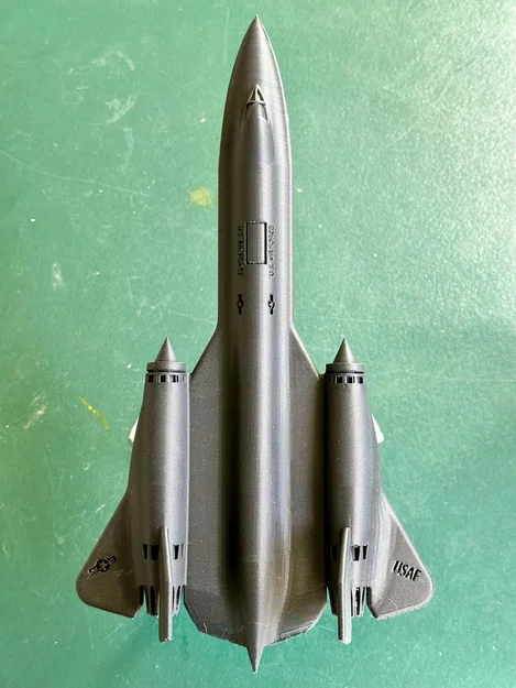Mô hình SR-71 Blackbird siêu đẹp với đế trưng bày cải tiến - Image 5