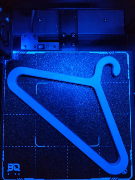 Móc Treo Áo (Coat Hanger) - Image 1