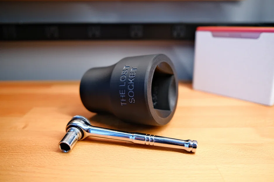 The Lost Socket 10mm – Đầu tuýp 10mm “lạc mất” (bản phóng to) - Image 2