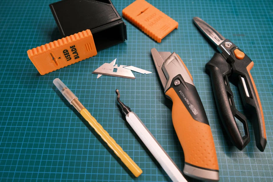 Hộp tiêu hủy lưỡi dao (Blade Disposal) - Image 9