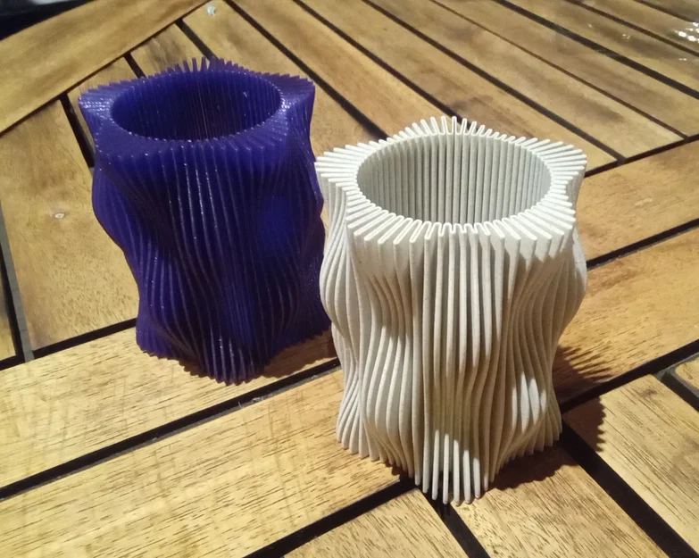 Lọ hoa gợn sóng nghệ thuật in 3D Vase Mode độc đáo - Image 1