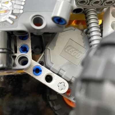 LEGO Technic Liftarm 1x7 (6278125) – Thanh cong 5 lỗ pin, 2 lỗ cross