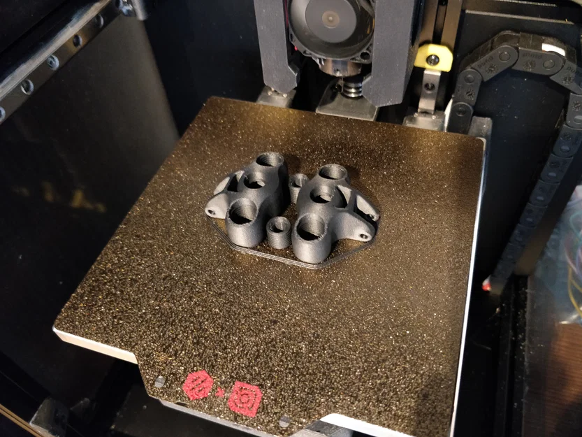 E-Revo 1/16 Upright (Upright/Steering Knuckle thay thế) - Image 2