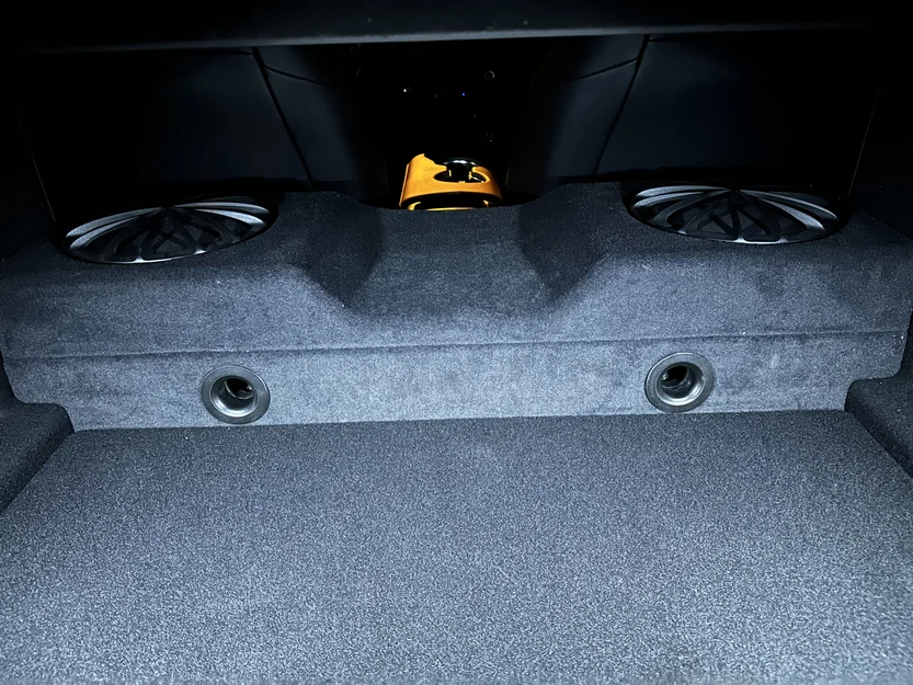 Cửa thoát hơi subwoofer cho Toyota Supra MK5 (MKV) - Image 1