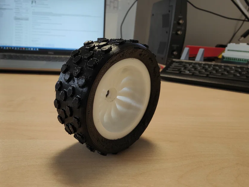 Lốp xe RC rộng 30mm - Image 1