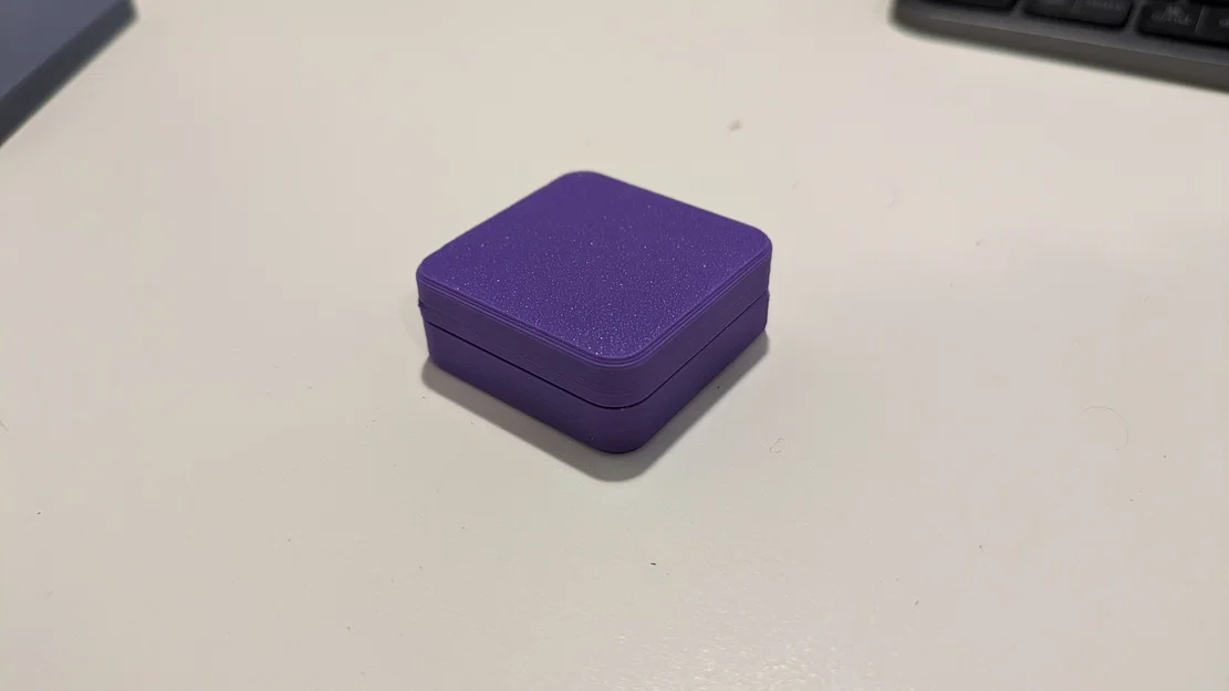 Hộp đựng nhẫn (Ring Box) nhỏ gọn, thiết kế hút nam châm chắc chắn - Image 1