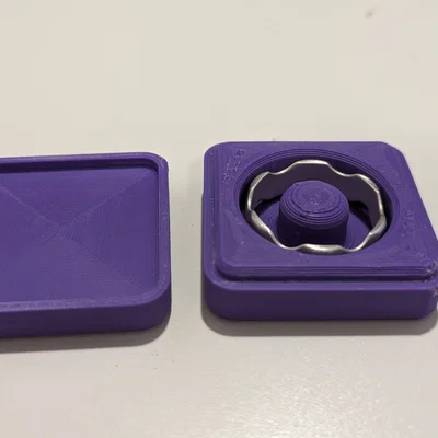Hộp đựng nhẫn (Ring Box) nhỏ gọn, thiết kế hút nam châm chắc chắn