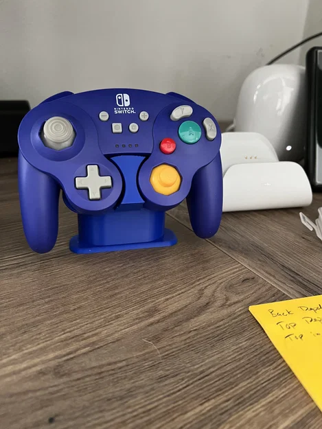 Stand để Tay Cầm GameCube (Gamecube Controller Stand) - Image 1