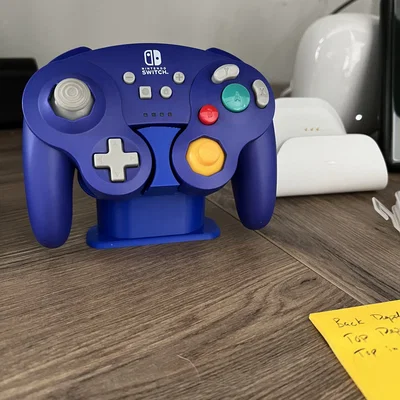 Stand để Tay Cầm GameCube (Gamecube Controller Stand)