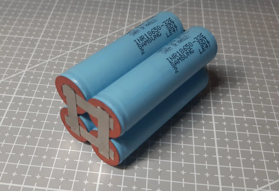 Powerbank 12800 mAh - 18650 - Image 4