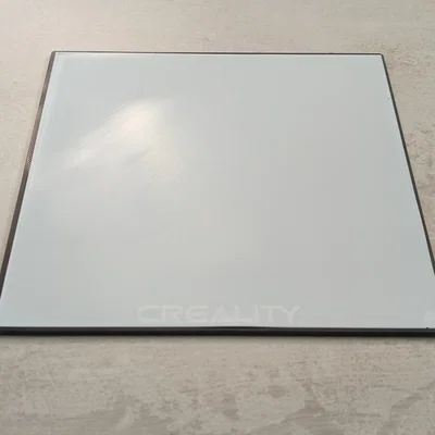 File in kiểm tra lớp đầu tiên (First Layer Test) cân chỉnh bàn in 3D
