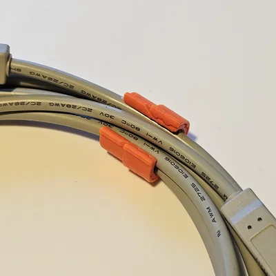 Kẹp cáp tròn (Round cable clips) in 3D