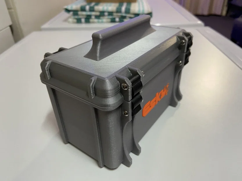 Hộp Chilly Bin chống nước (water-resistant) Storage Box MMU - Image 1
