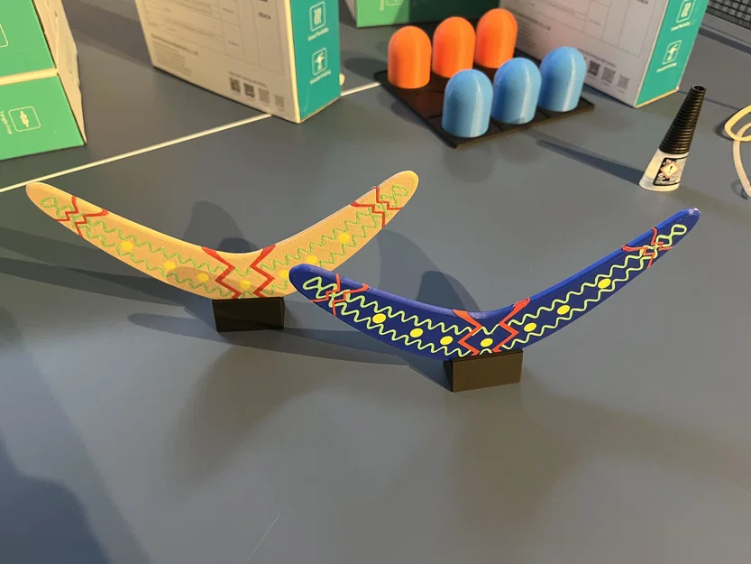 Boomerang Trang Trí (Boomerang Decoration) - Image 1