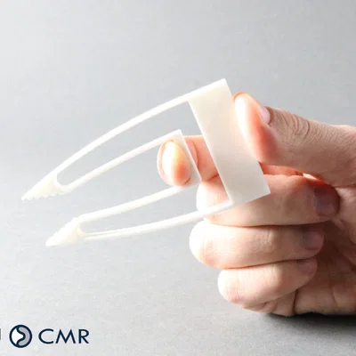 Kẹp phẫu thuật compliant (Compliant Surgical Grippers)