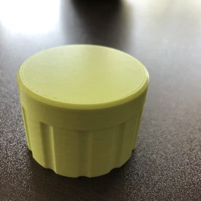Hộp đựng đồ nhỏ gọn nắp vặn (Short Screw-Top Container) in 3D