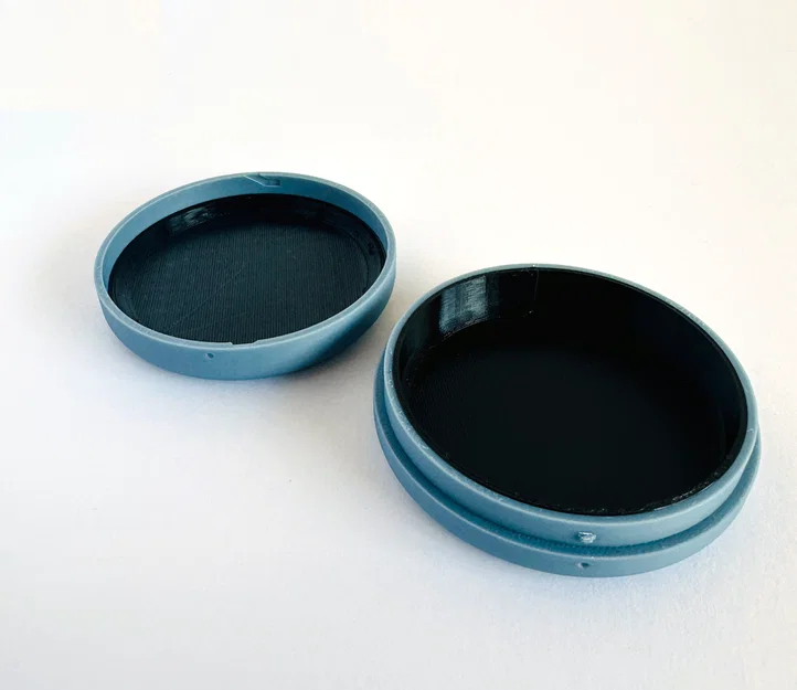 Hộp đựng retainer Invisalign - Image 3