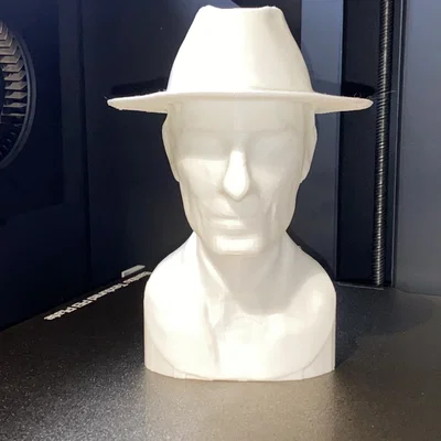 Tượng bust J. Robert Oppenheimer