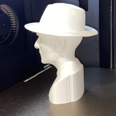 Tượng bust J. Robert Oppenheimer