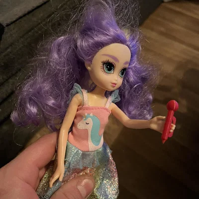 Mô hình micro cầm tay mini cho búp bê Barbie in 3D