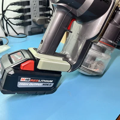 Adapter pin Milwaukee M18 cho Dyson DC16