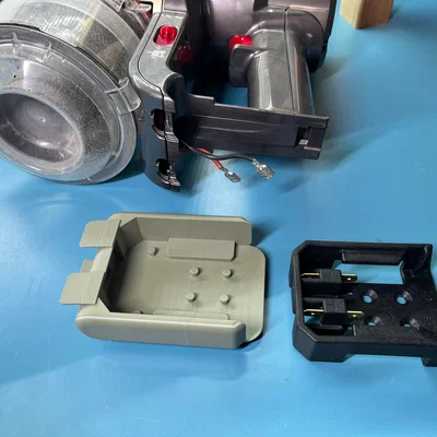 Adapter pin Milwaukee M18 cho Dyson DC16