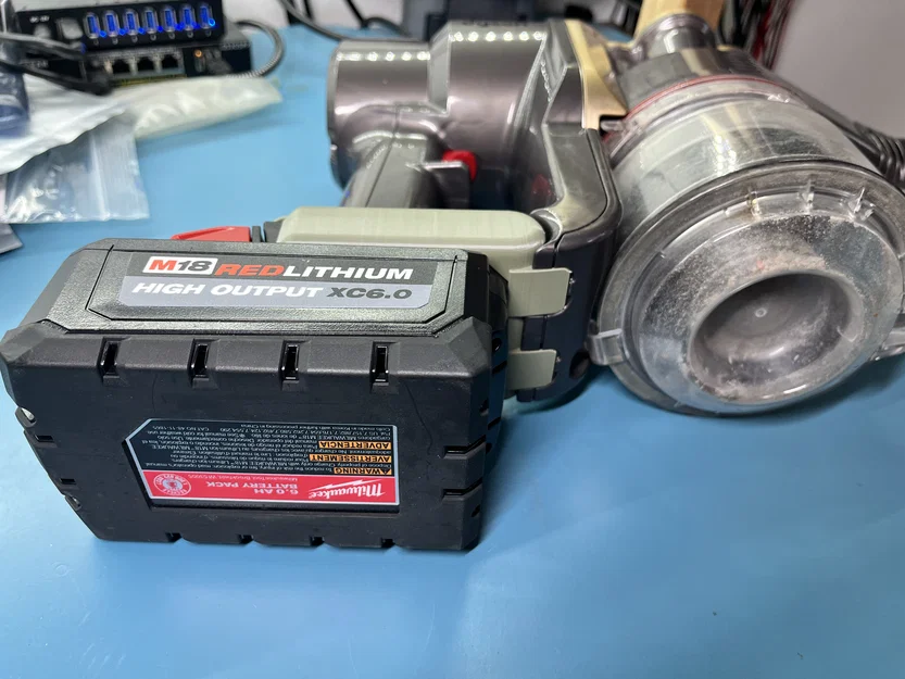 Adapter pin Milwaukee M18 cho Dyson DC16 - Image 3