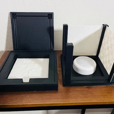 Đèn Lithopane kèm các tấm lithopane và đế lưu trữ