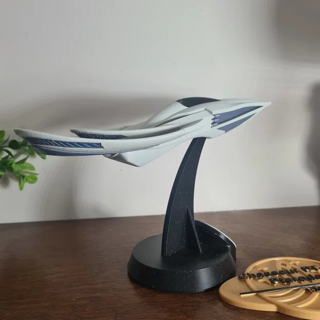 Mô hình tàu chiến Pterodon 1:30 (The Orville) để bàn in 3D - Image 10