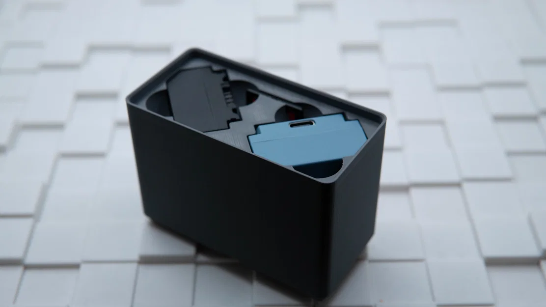 Khay 3D Gridfinity đựng 2 pin Sony NP-FZ100 và thẻ nhớ SD - Image 1