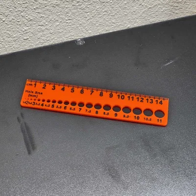 Thước đo đa năng tích hợp đo lỗ (Metric Ruler) cho người dùng 3D