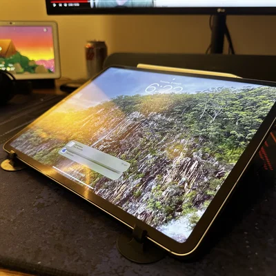 Giá đỡ vẽ iPad Pro 12.9 inch in 3D: Thiết kế góc nghiêng tối ưu