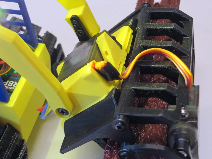 “Claw” cho RC SkidSteer V3.0 in 3D – tích hợp đầu nối quick release - Image 2