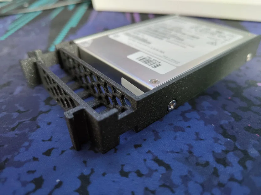Khay ổ cứng 2.5 inch cho Fujitsu Primergy RX2540 M4 (HDD Caddy) - Image 5