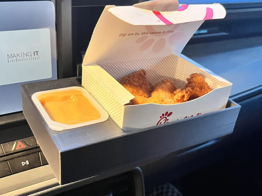 Khay để Chick-Fil-A nuggets & sốt cho Ford Maverick (FITS) - Image 1
