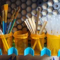 Giá đỡ lọ nhựa đa năng cho hệ thống Honeycomb Storage Wall - Thumbnail 2